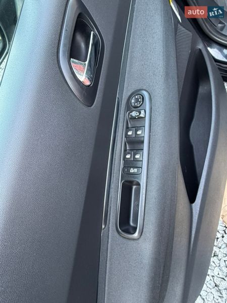 Микровэн Peugeot 5008 2013 в Стрые