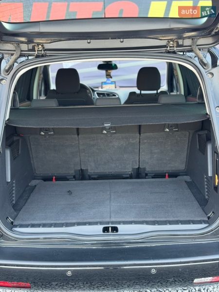 Микровэн Peugeot 5008 2013 в Стрые