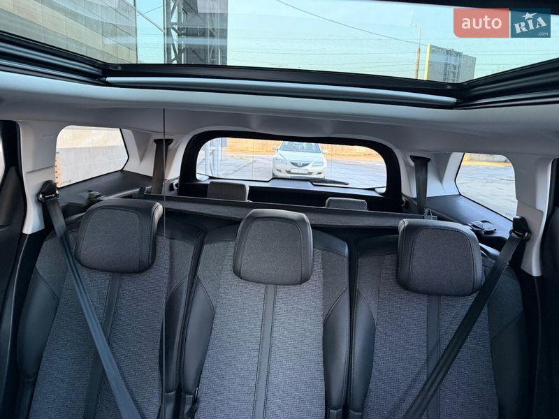 Внедорожник / Кроссовер Peugeot 5008 2019 в Тернополе