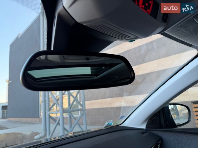 Внедорожник / Кроссовер Peugeot 5008 2019 в Тернополе