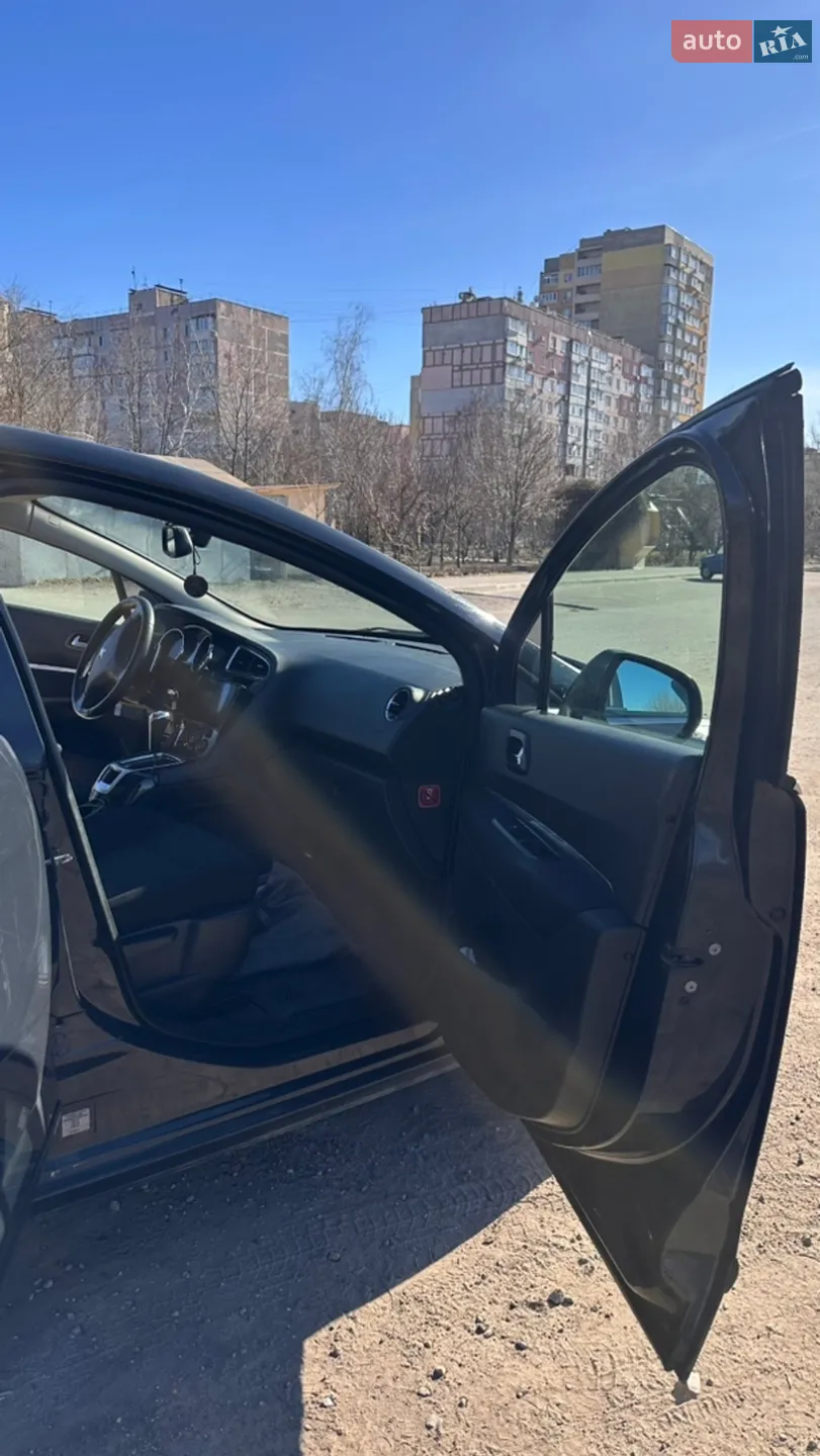 2010 Peugeot 5008 - мініатюра 9