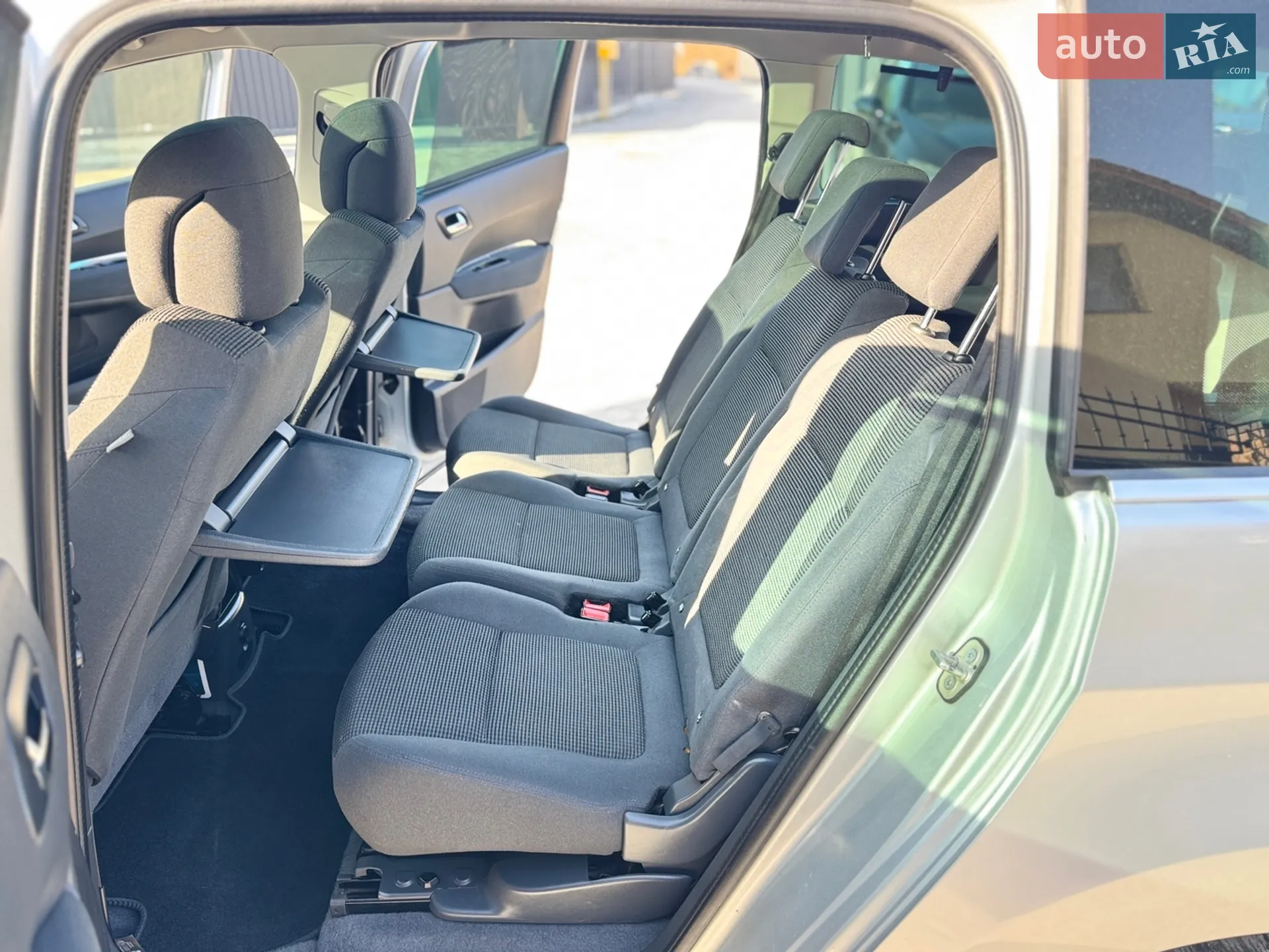 2015 Peugeot 5008 - мініатюра 13