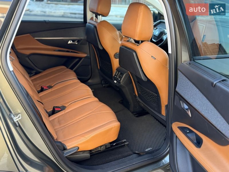 Внедорожник / Кроссовер Peugeot 5008 2017 в Тернополе
