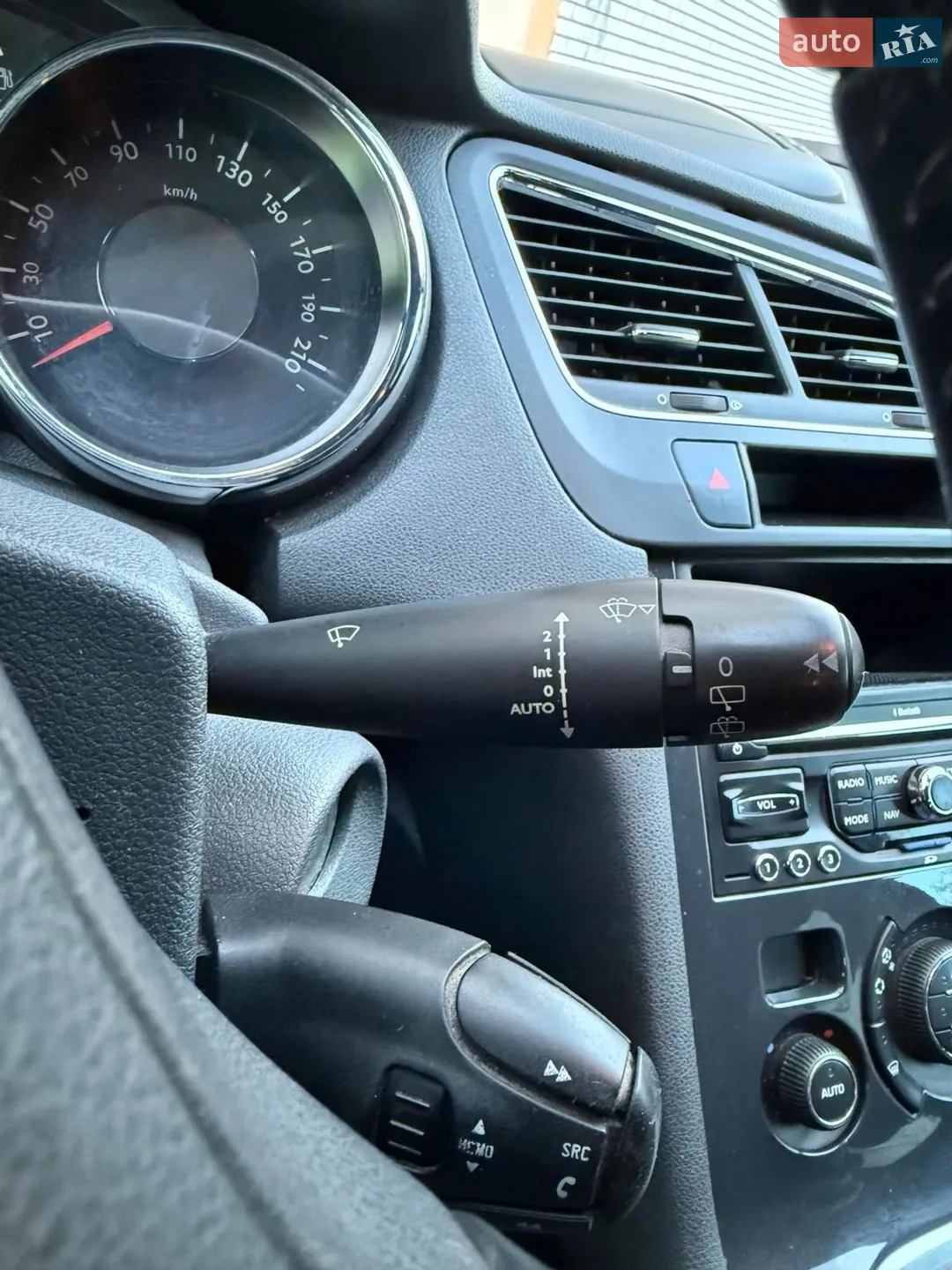 2010 Peugeot 5008 - мініатюра 3