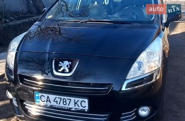 Микровэн Peugeot 5008 2010 в Смеле