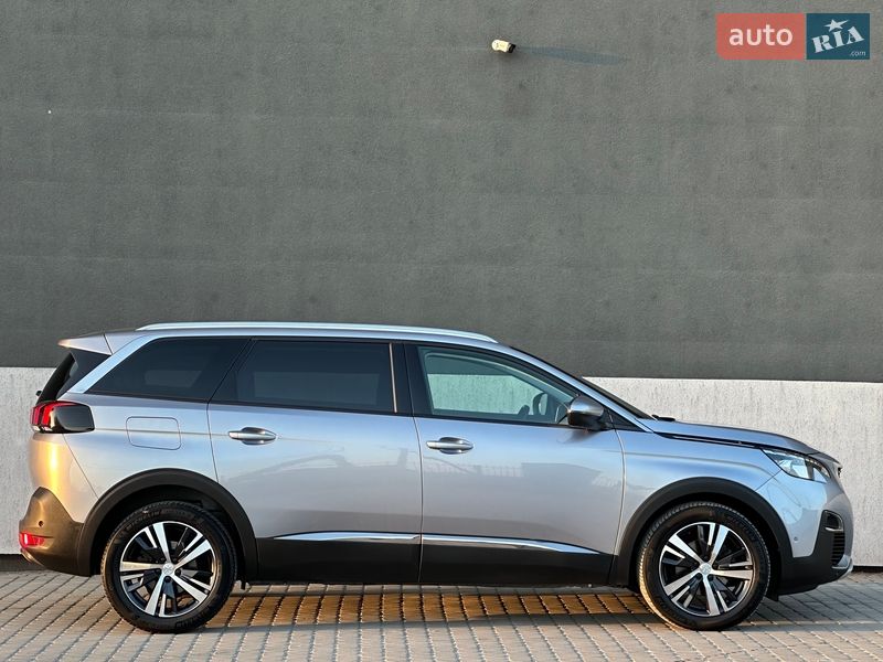 Внедорожник / Кроссовер Peugeot 5008 2020 в Тернополе