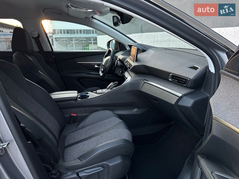 Внедорожник / Кроссовер Peugeot 5008 2020 в Тернополе