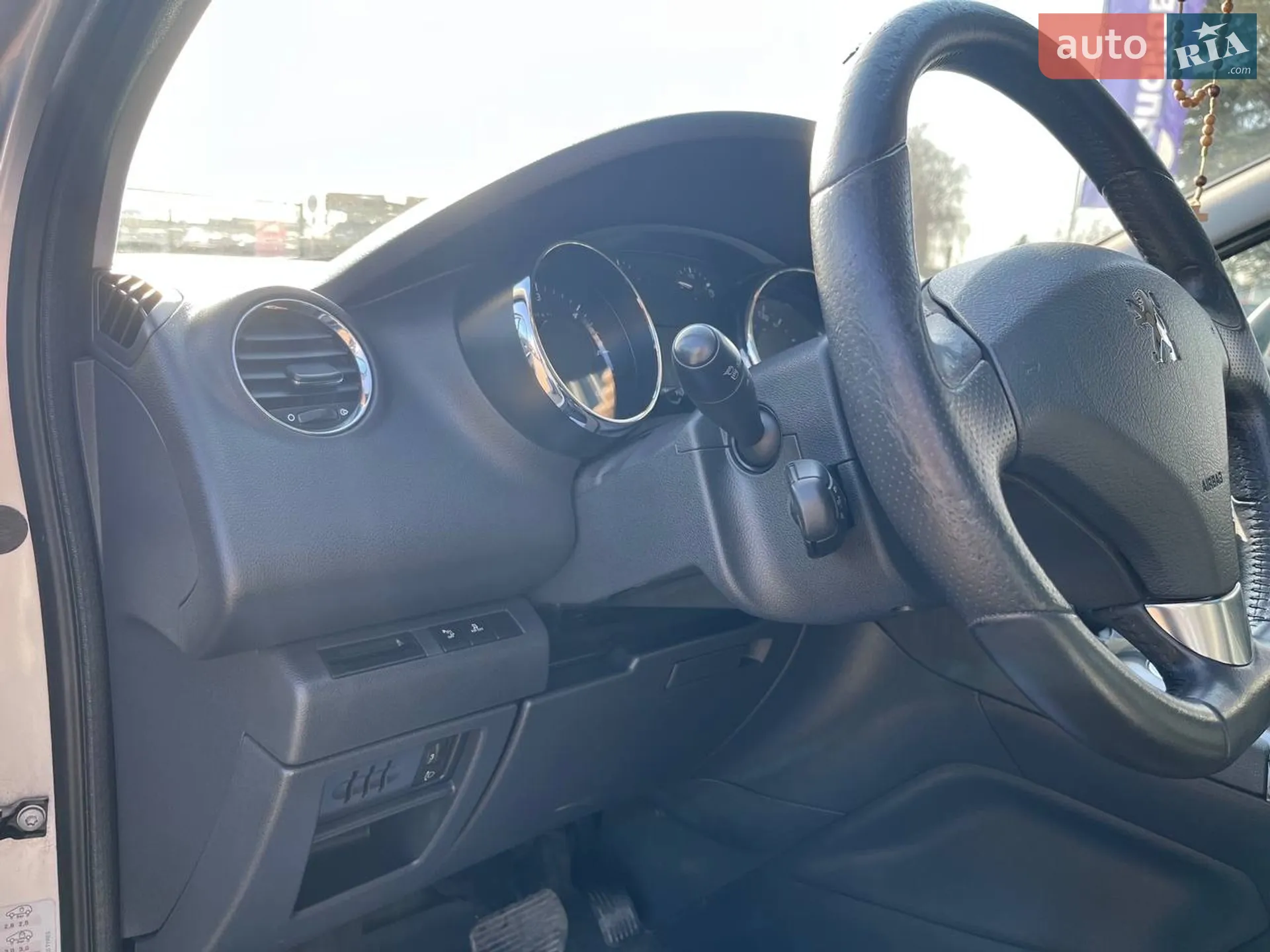 2010 Peugeot 5008 - мініатюра 10