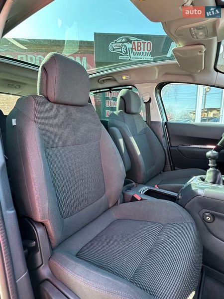 Микровэн Peugeot 5008 2013 в Смеле