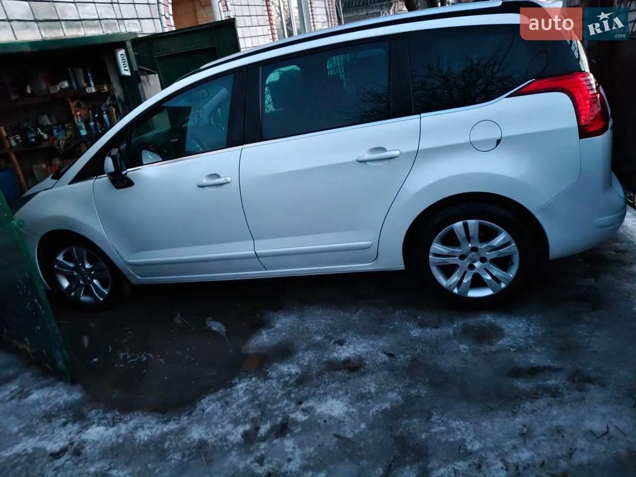 2011 Peugeot 5008 - мініатюра 29