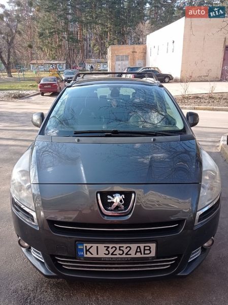 Peugeot 5008 2012
