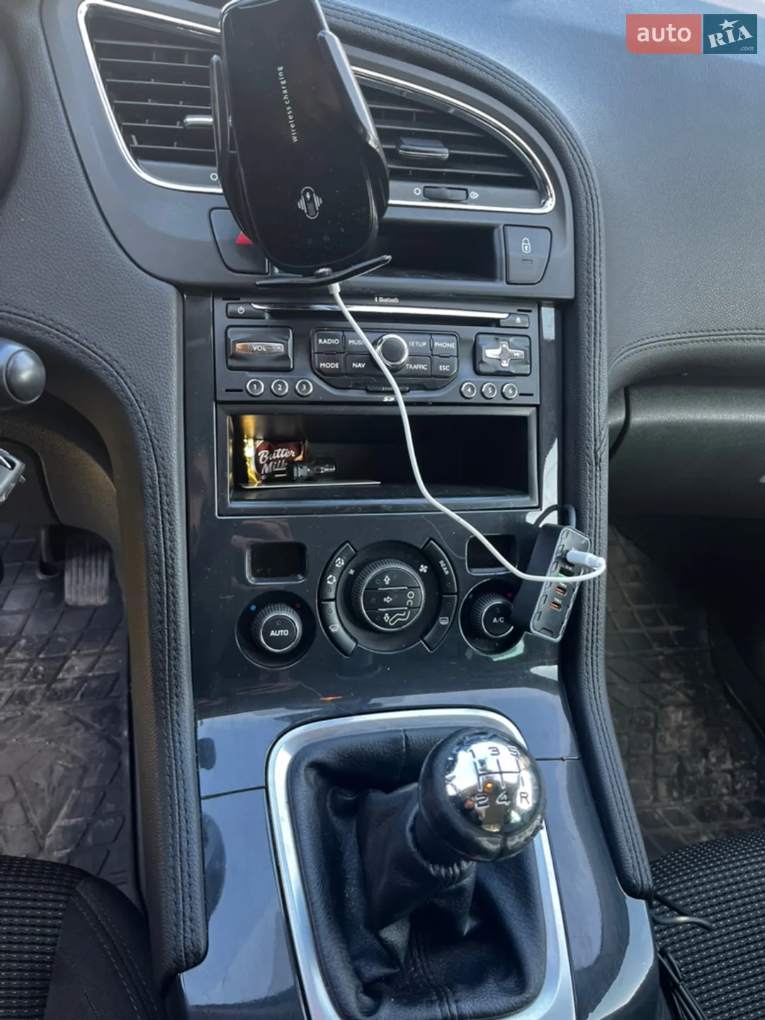 2010 Peugeot 5008 - мініатюра 8
