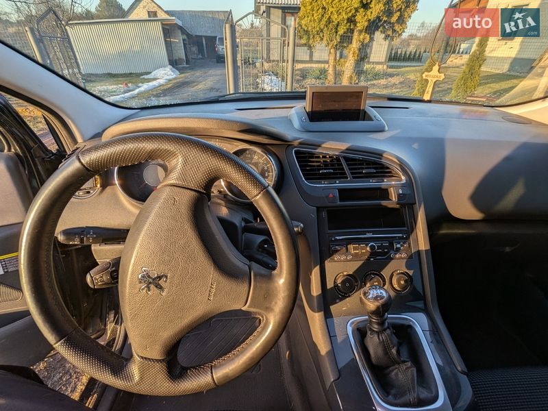 Микровэн Peugeot 5008 2010 в Рава-Русской