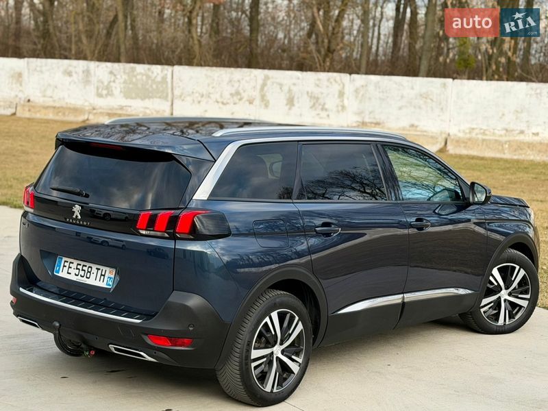 Внедорожник / Кроссовер Peugeot 5008 2019 в Луцке