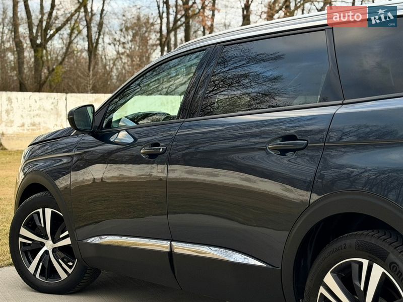 Внедорожник / Кроссовер Peugeot 5008 2019 в Луцке