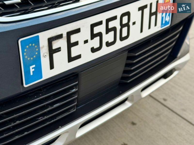 Внедорожник / Кроссовер Peugeot 5008 2019 в Луцке