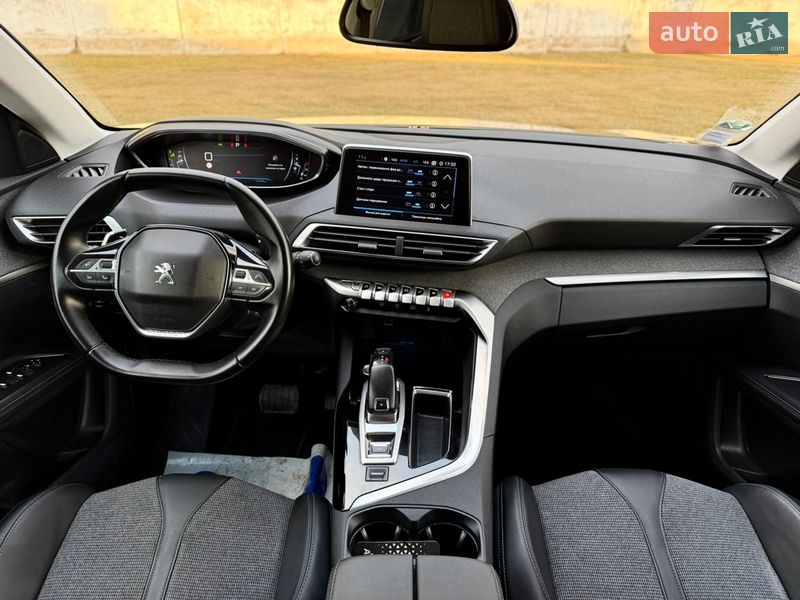 Внедорожник / Кроссовер Peugeot 5008 2019 в Луцке