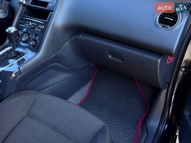 Микровэн Peugeot 5008 2010 в Луцке