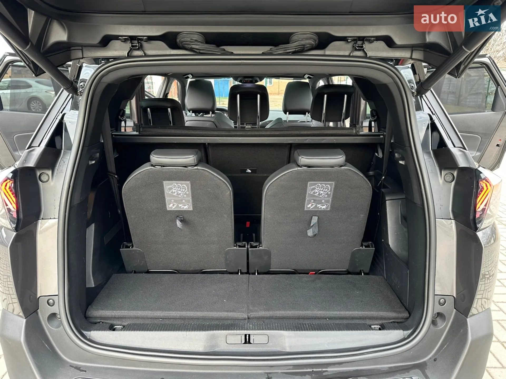 2020 Peugeot 5008 - мініатюра 40