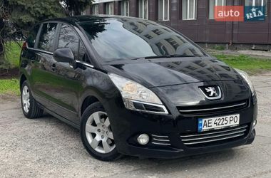 Микровэн Peugeot 5008 2010 в Днепре