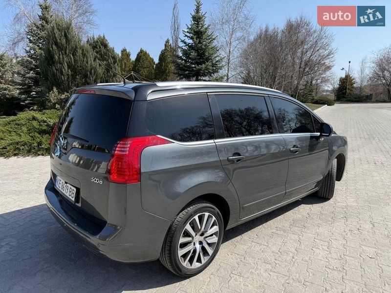 Мікровен Peugeot 5008 2013 в Павлограді