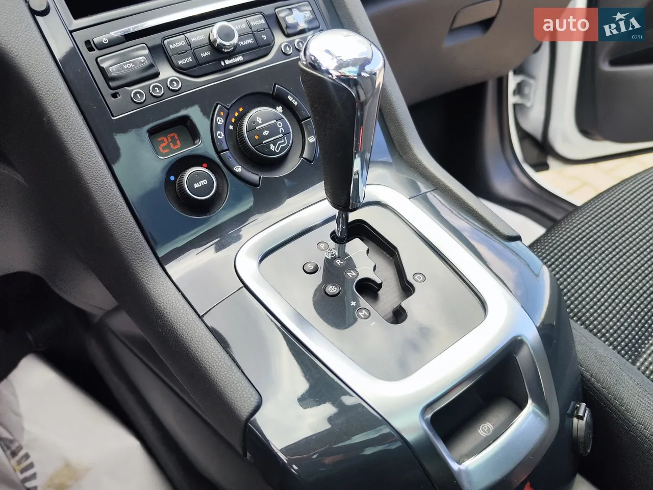 2018 Jeep Compass - мініатюра 76