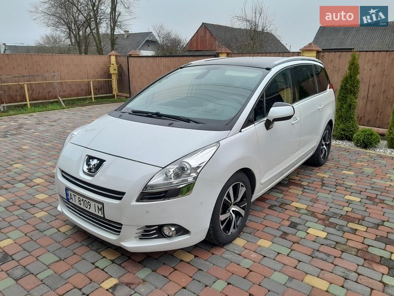 Микровэн Peugeot 5008 2013 в Калуше