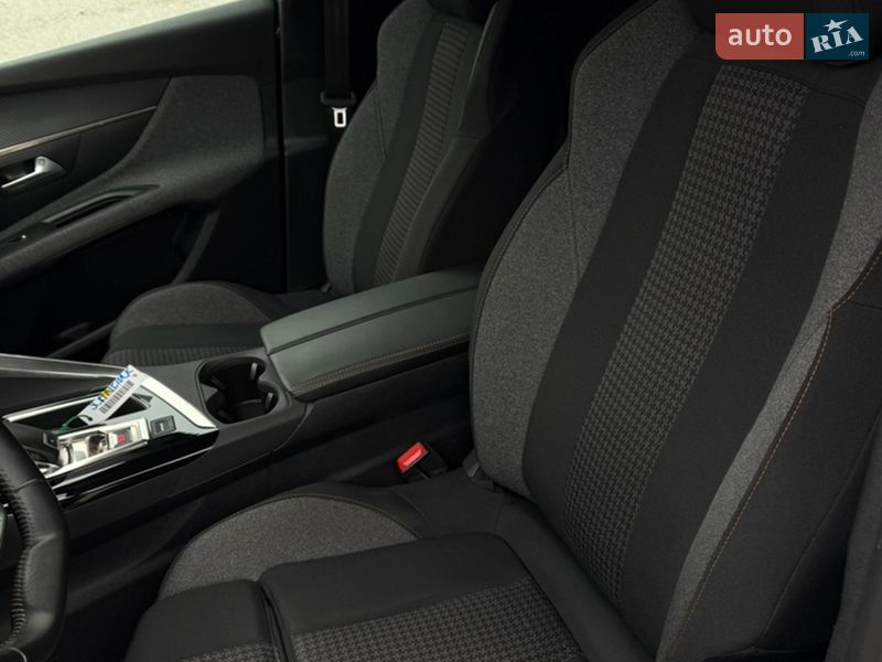 Позашляховик / Кросовер Peugeot 5008 2020 в Черкасах