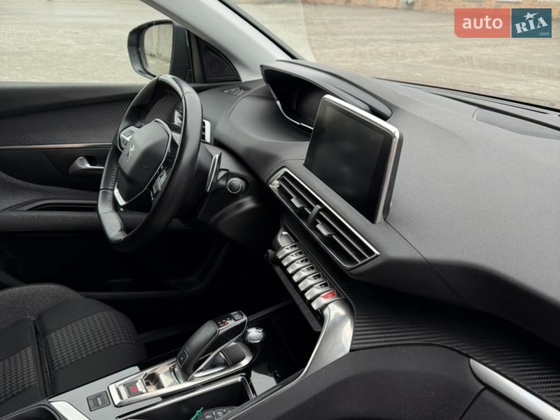 Позашляховик / Кросовер Peugeot 5008 2020 в Черкасах