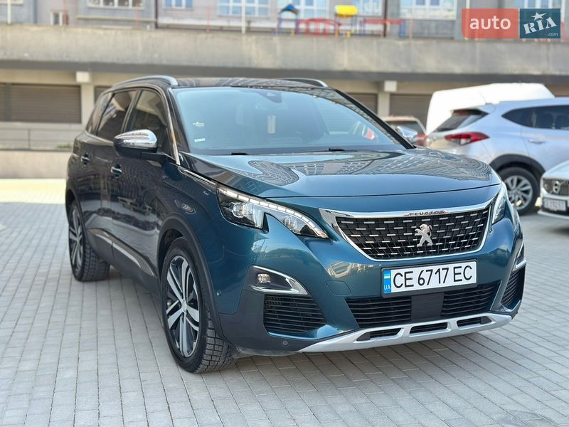 Внедорожник / Кроссовер Peugeot 5008 2017 в Черновцах