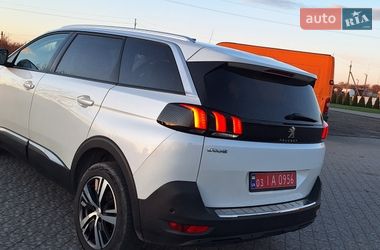 Внедорожник / Кроссовер Peugeot 5008 2017 в Львове