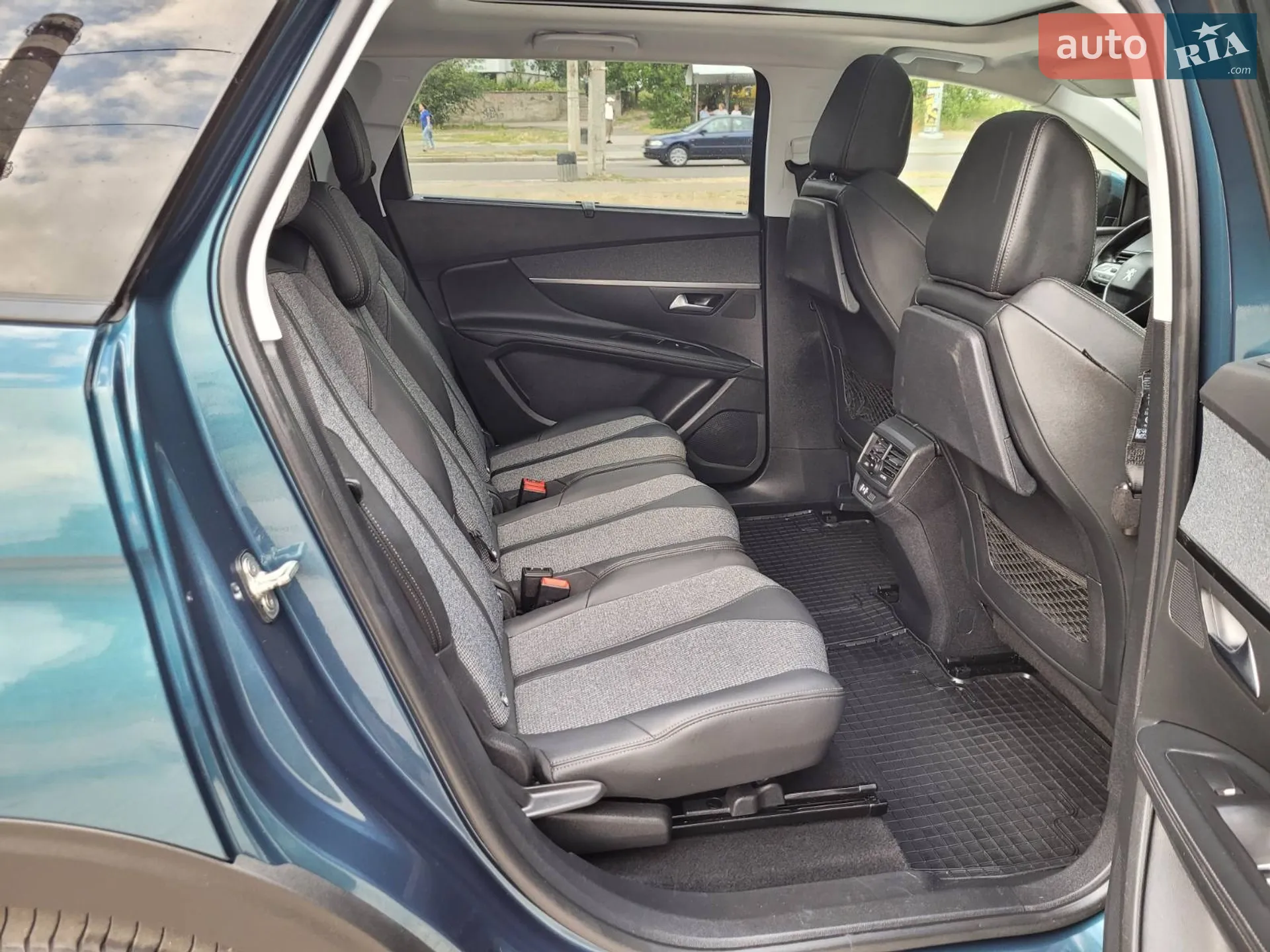 2019 Peugeot 5008 - мініатюра 18
