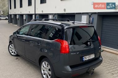 Мікровен Peugeot 5008 2010 в Рівному