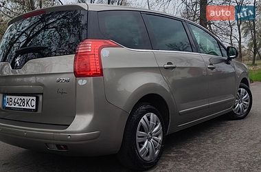 Микровэн Peugeot 5008 2010 в Виннице