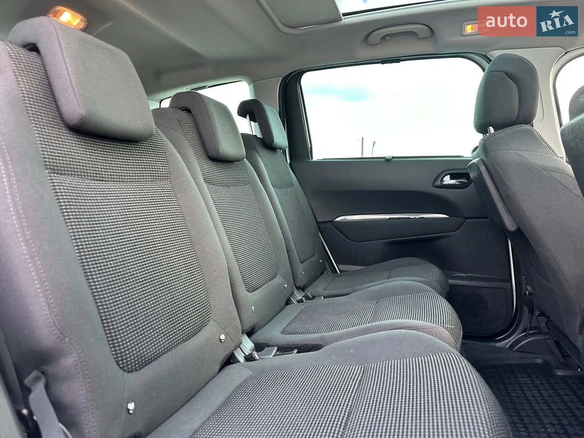 2014 Peugeot 5008 - мініатюра 20
