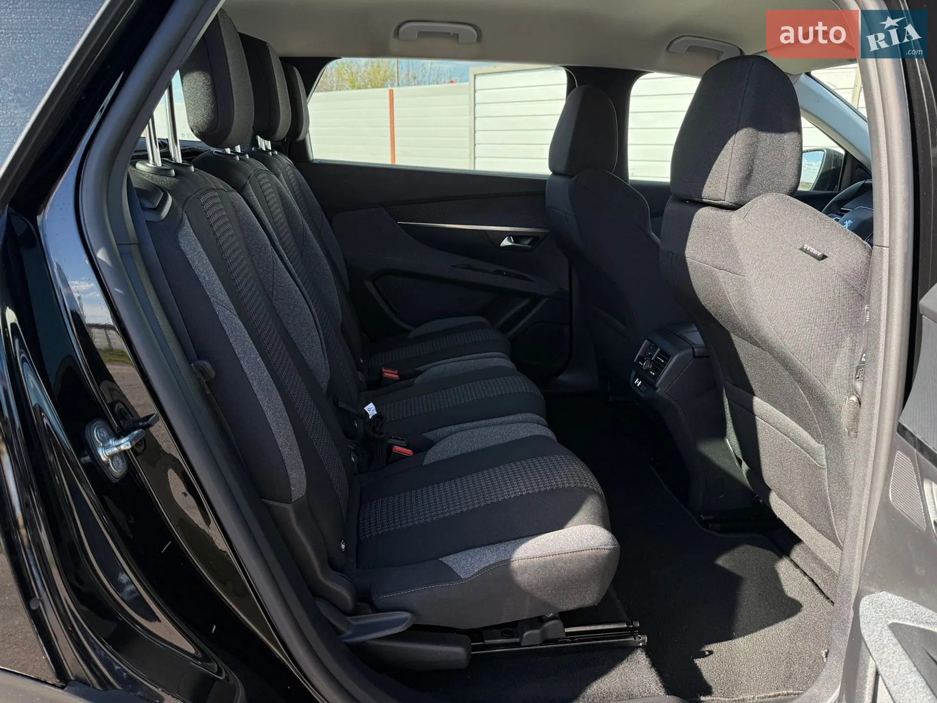 2021 Peugeot 5008 - мініатюра 21