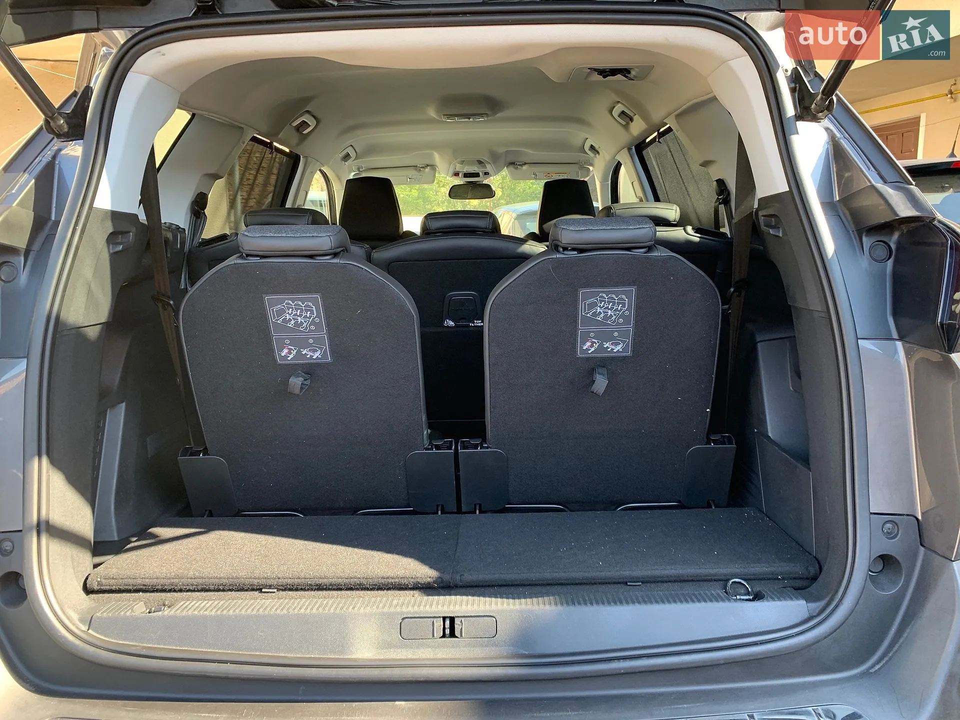2019 Peugeot 5008 - мініатюра 13