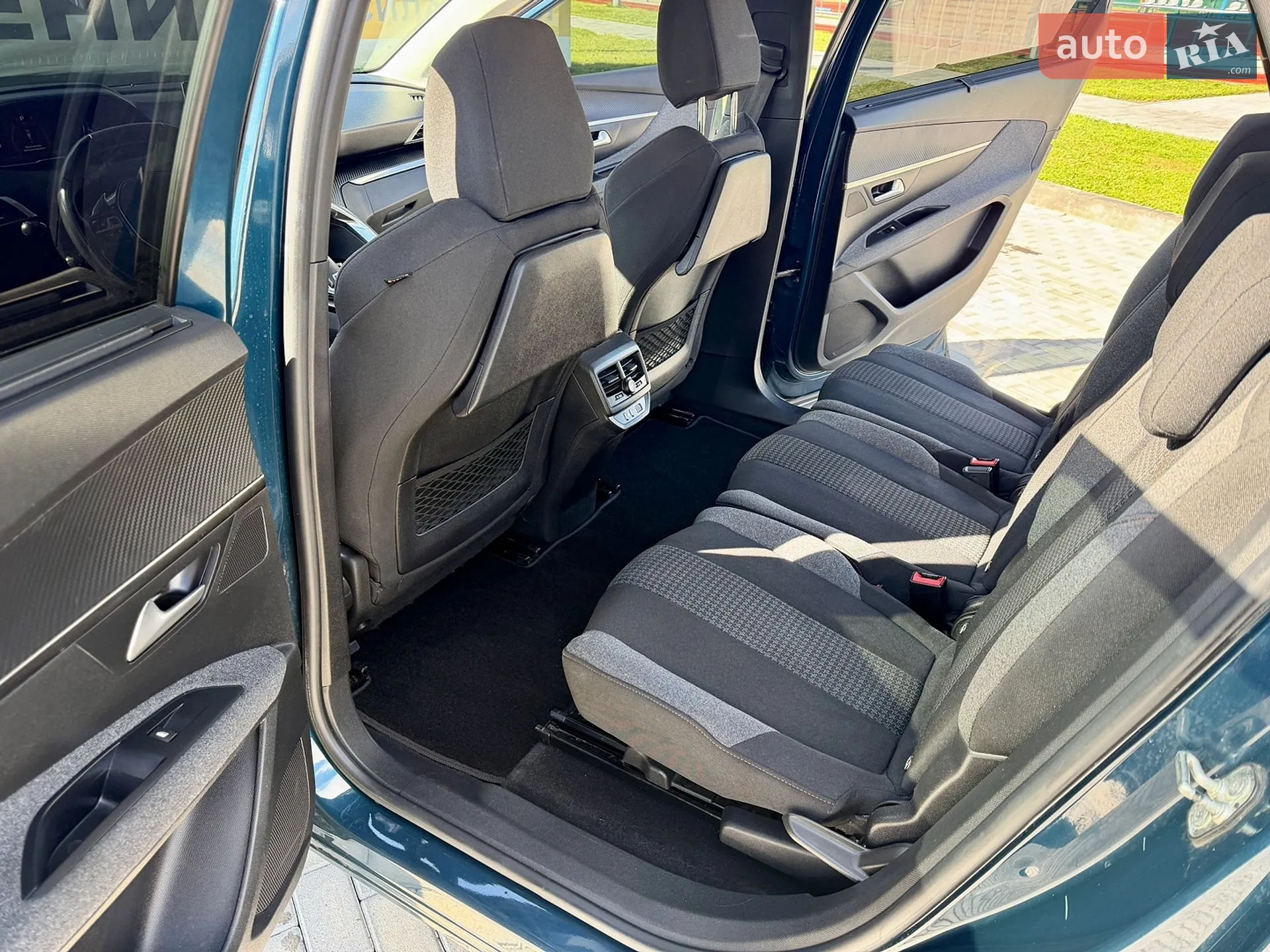 2020 Peugeot 5008 - мініатюра 24