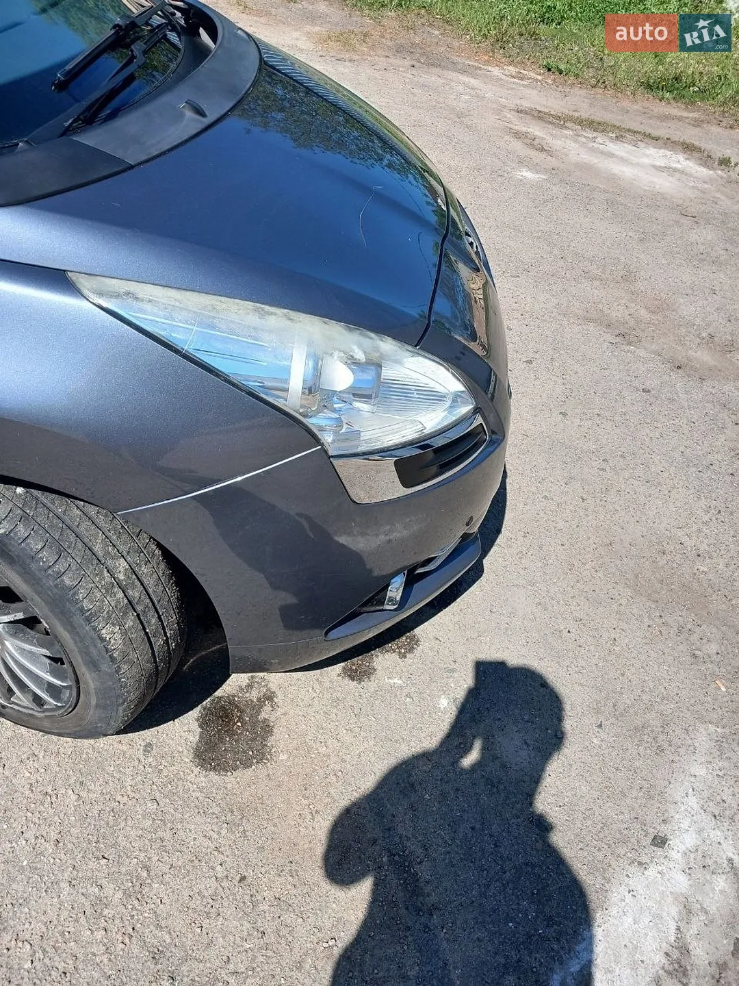 2011 Peugeot 5008 - мініатюра 8