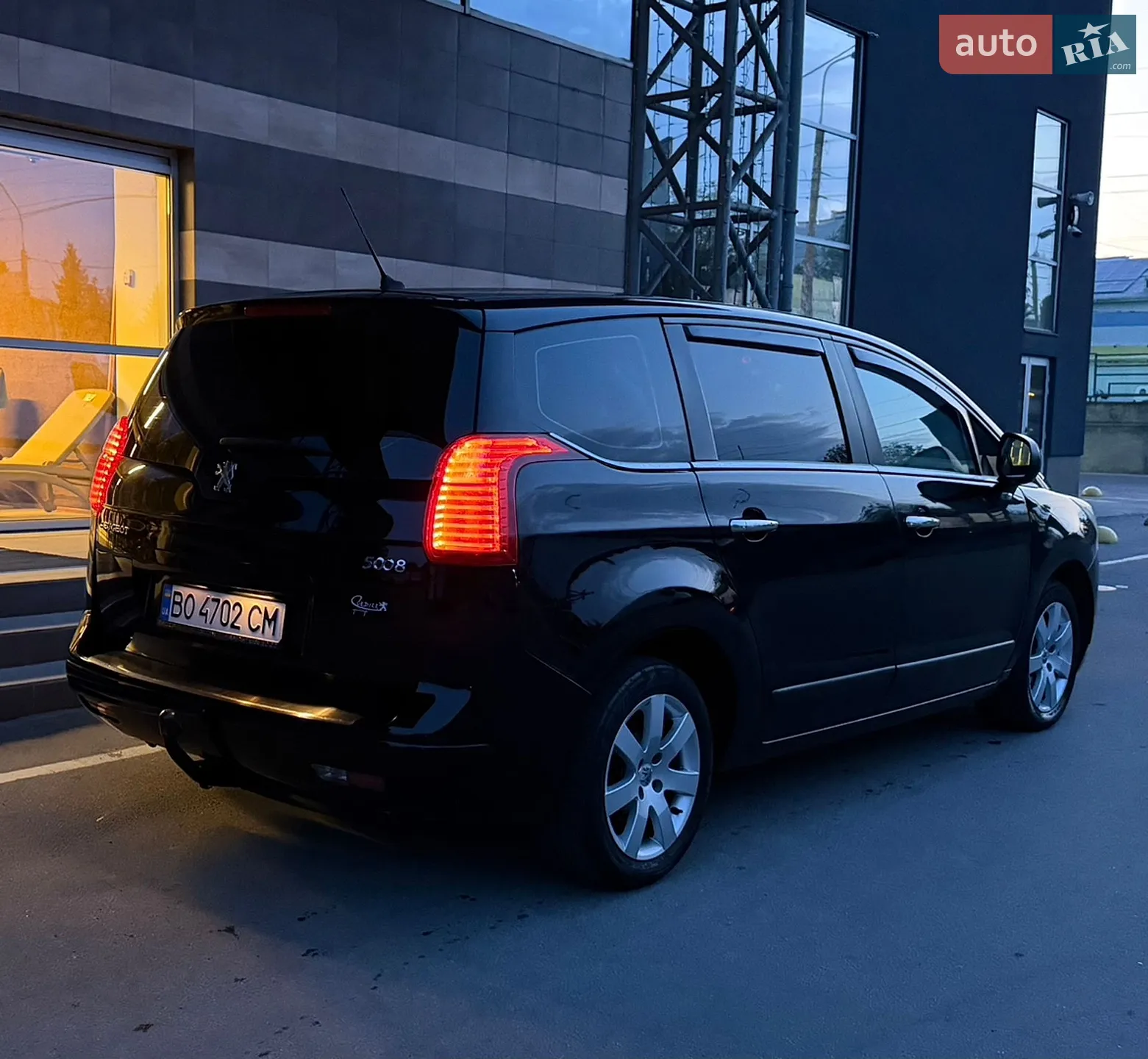 2010 Peugeot 5008 - мініатюра 10