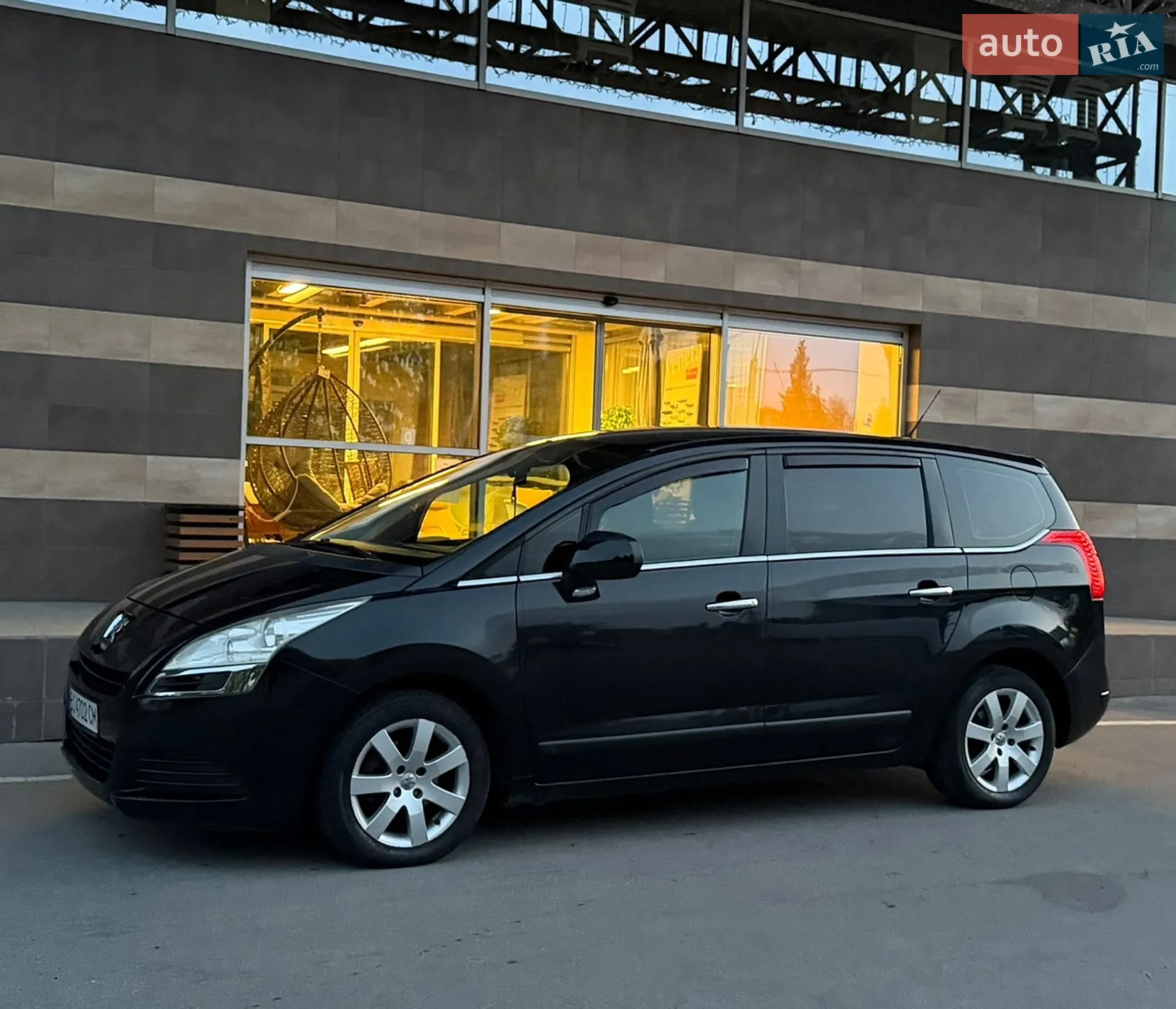 2010 Peugeot 5008 - мініатюра 15