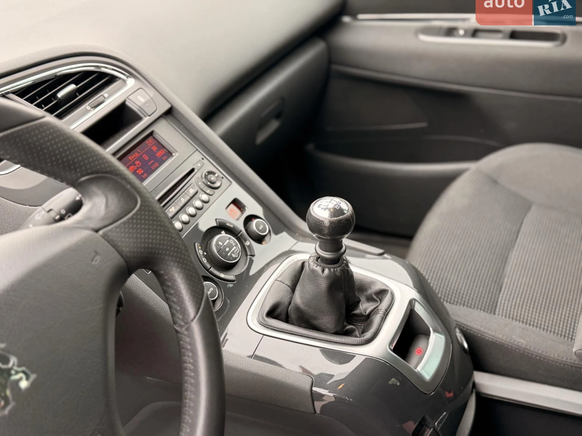 2012 Peugeot 5008 - мініатюра 12