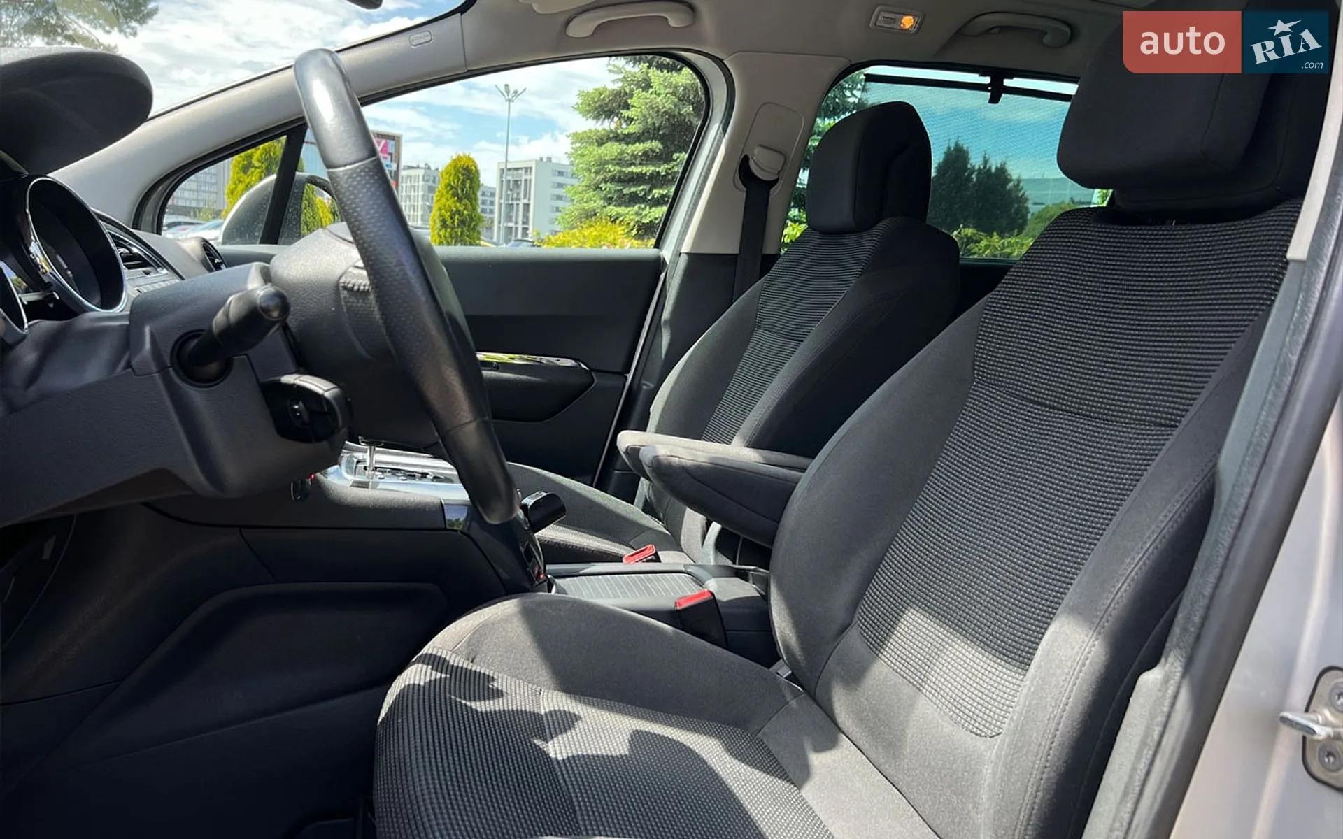 2011 Peugeot 5008 - мініатюра 9