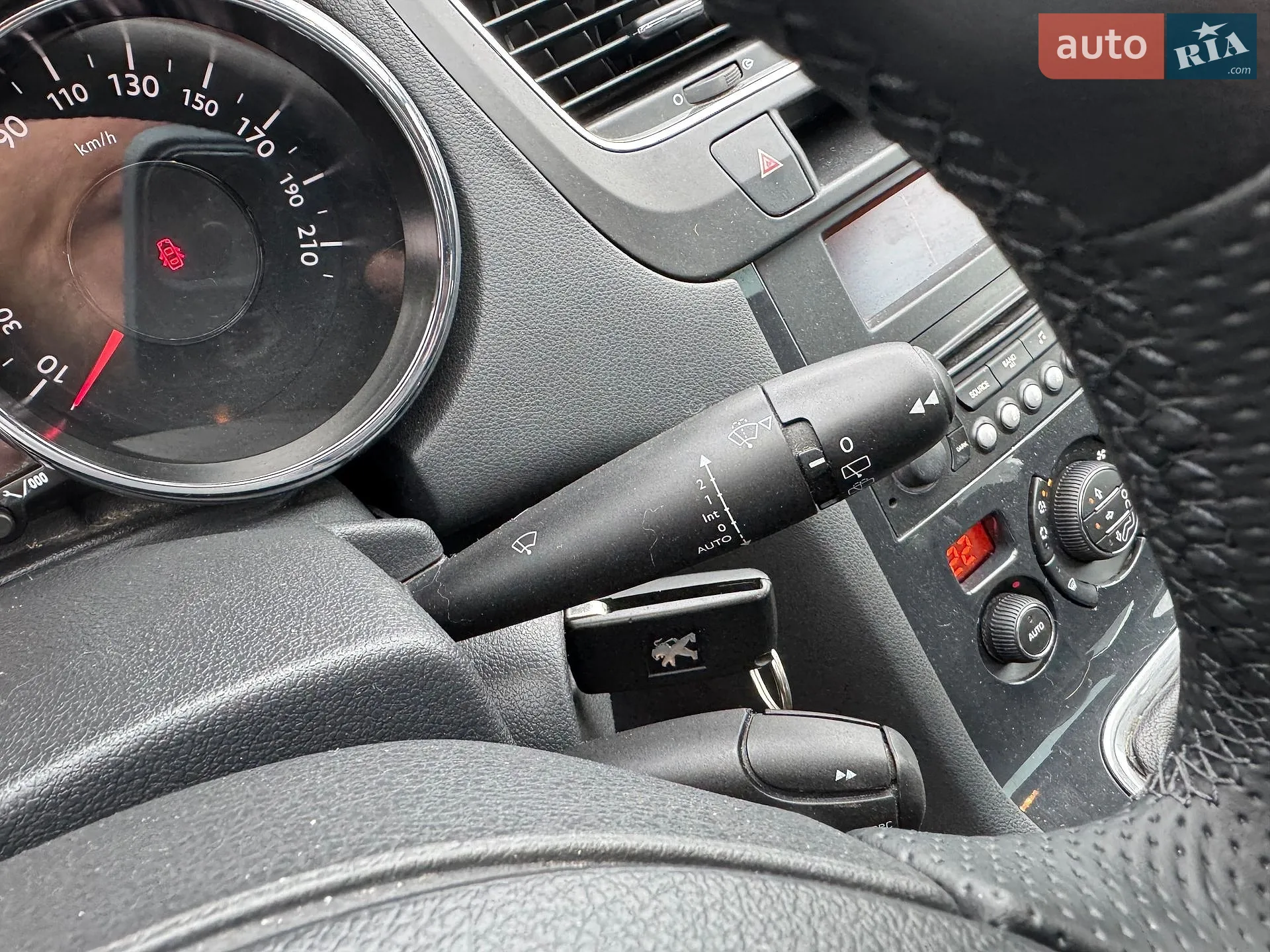 2012 Peugeot 5008 - мініатюра 21