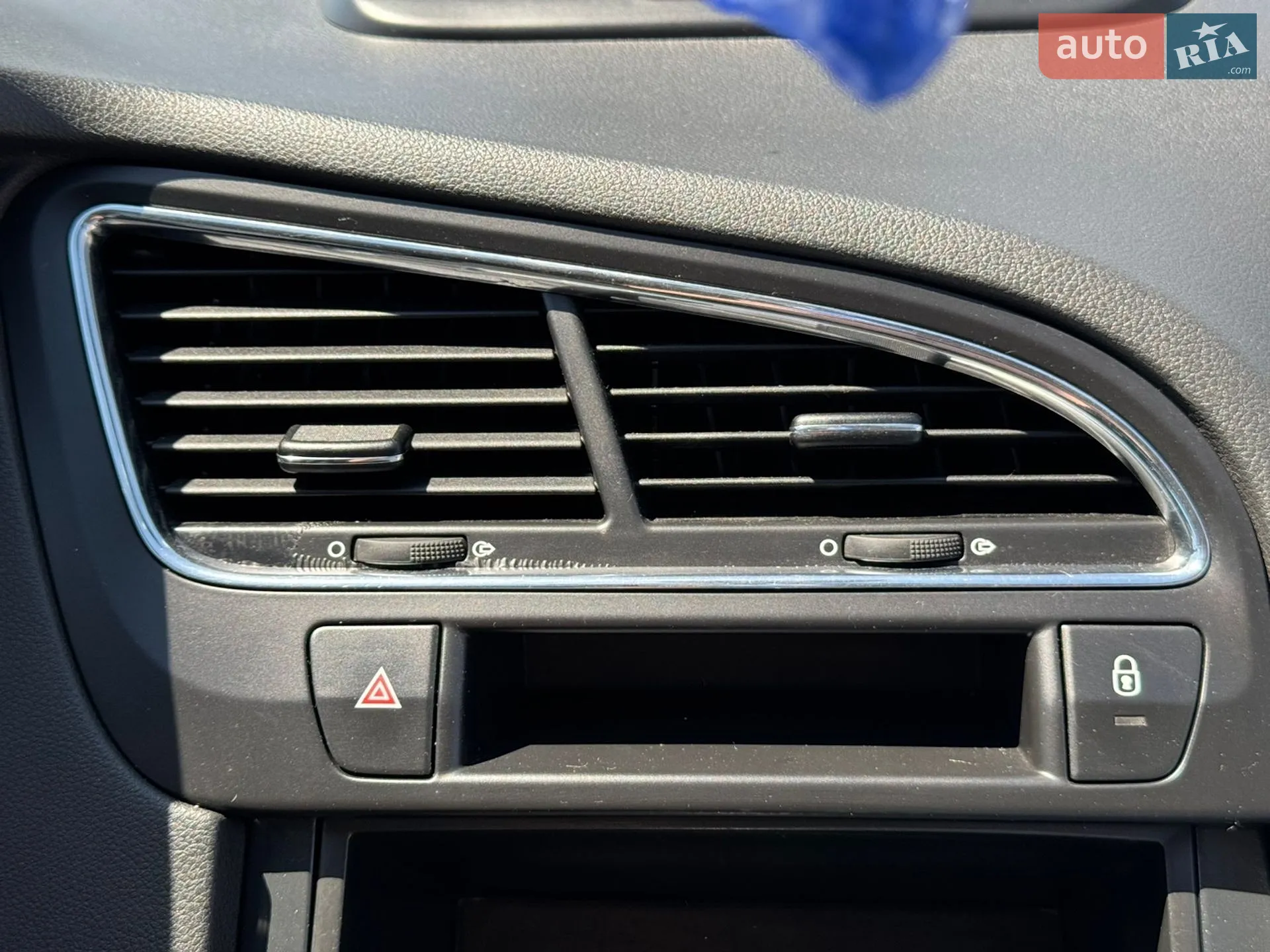 2013 Peugeot 5008 - мініатюра 25
