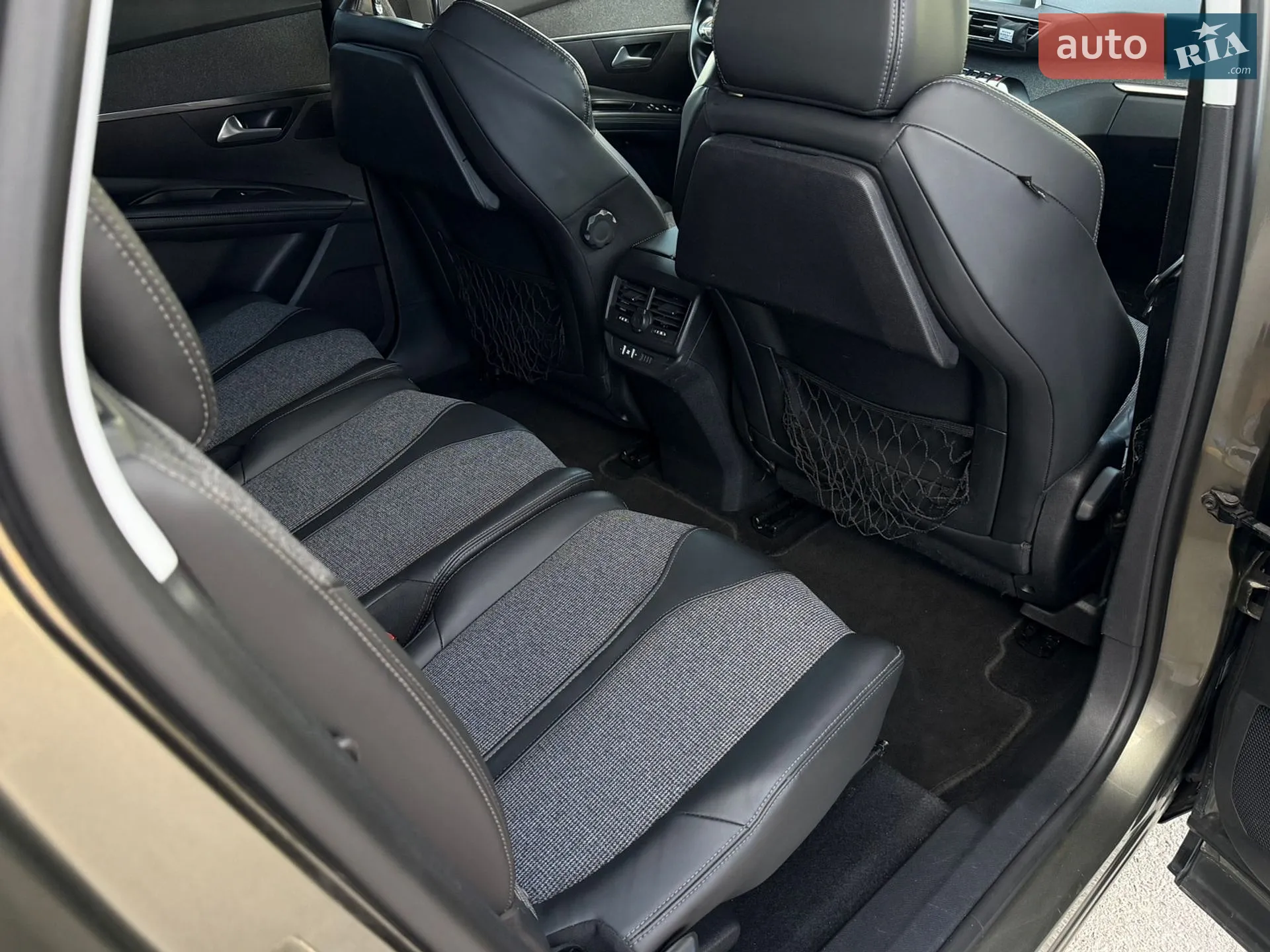 2017 Peugeot 5008 - мініатюра 25