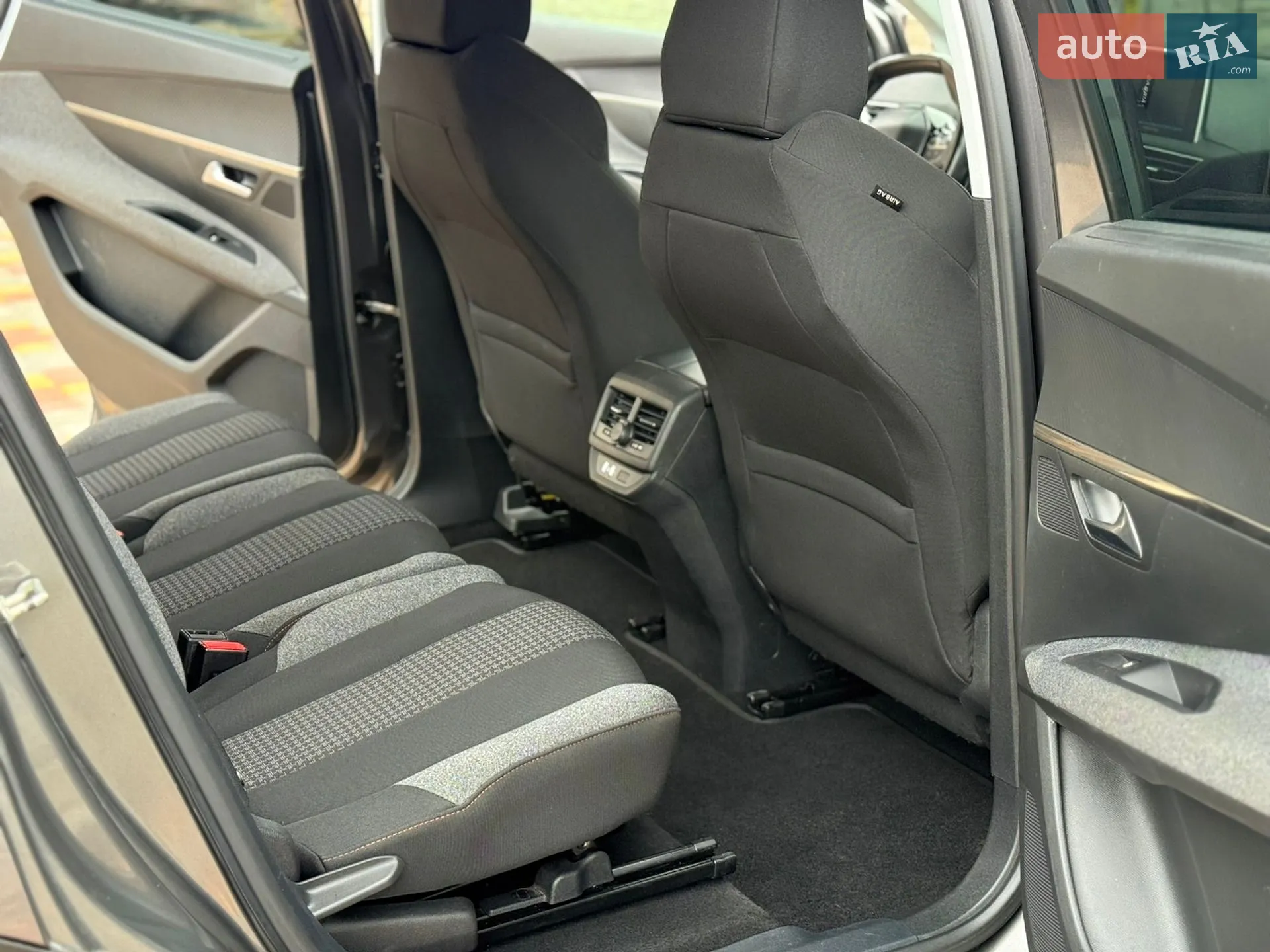 2017 Peugeot 5008 - мініатюра 32