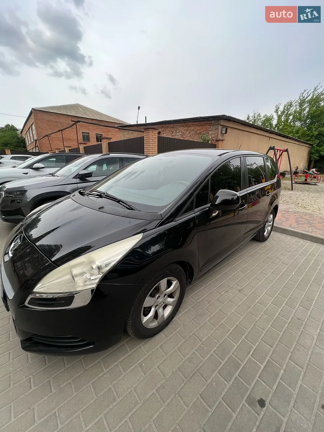 2011 Peugeot 5008 - мініатюра 2