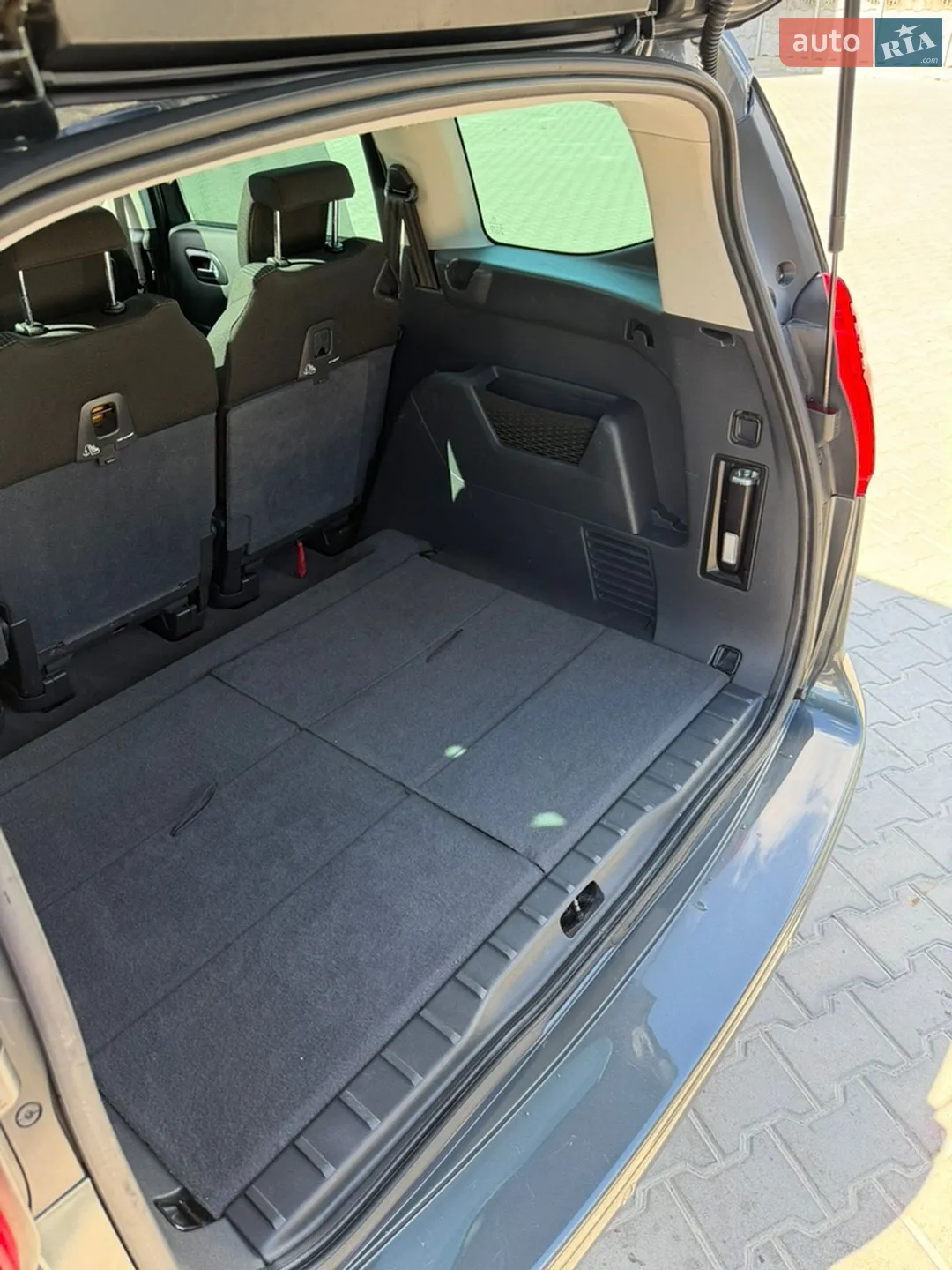 2010 Peugeot 5008 - мініатюра 39