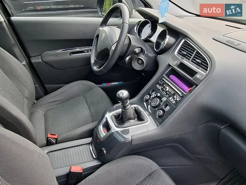 Peugeot 5008 2013 VIN VF30ERHE8DS026711 фото оголошення 19 з 60